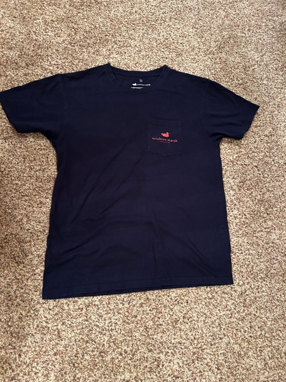 Southern Marsh navy blue graphic back tshirt Large